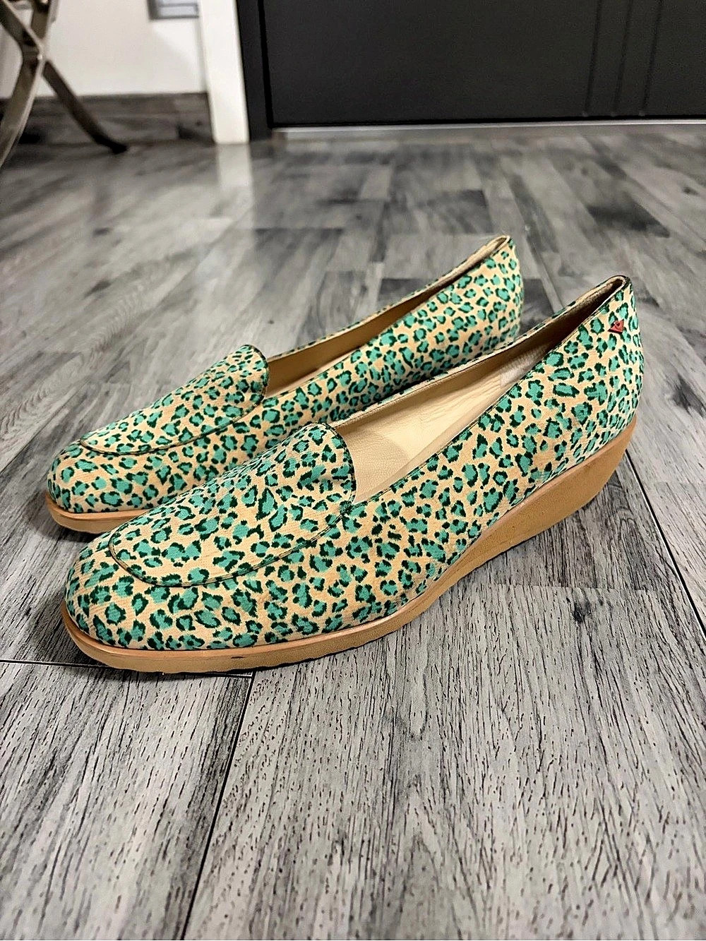 Bottega Veneta Leopard Print Loafers Green & Tan US 8.5 - Picture 2 of 7
